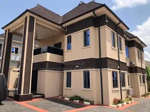 Photo - Executive 5bedroom Duplex