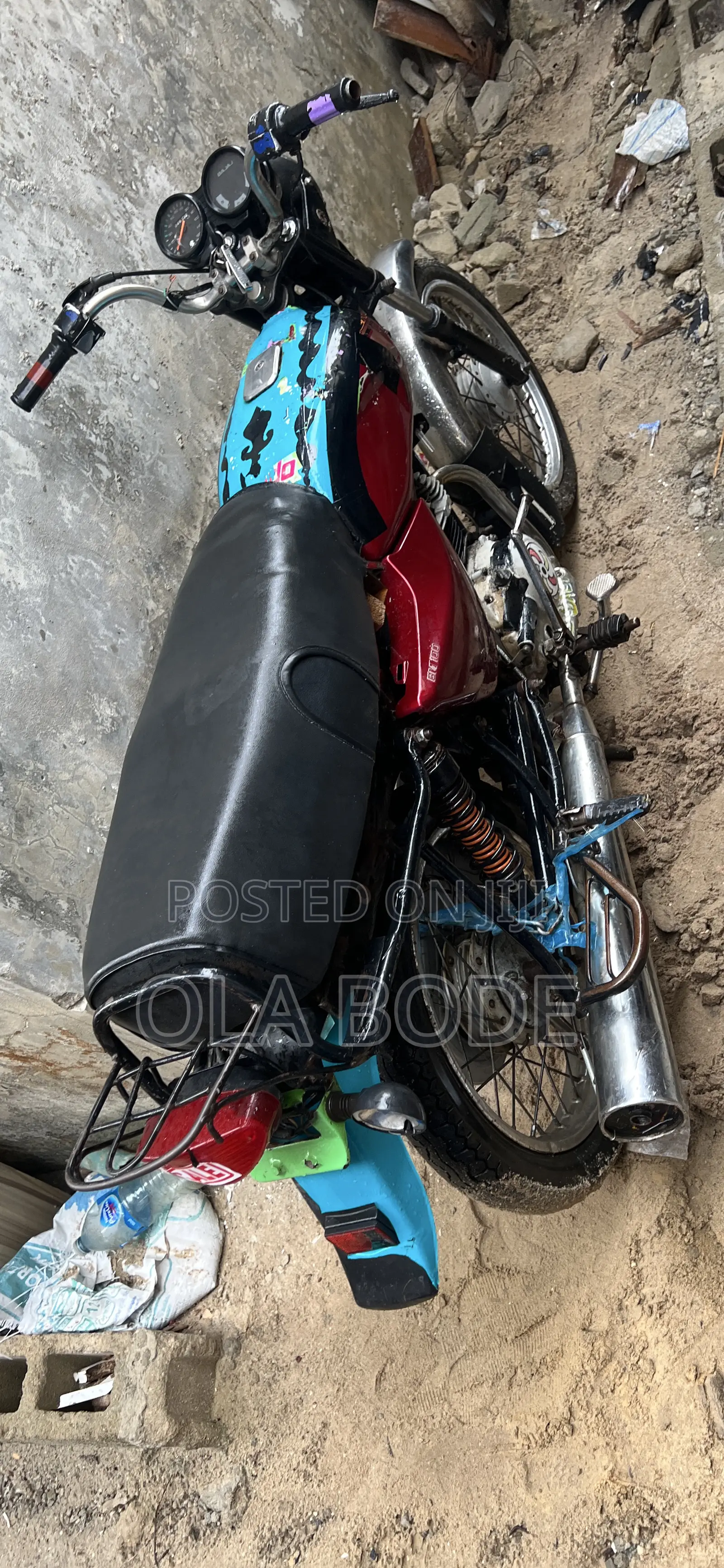 Bajaj Boxer 100 2023 Red