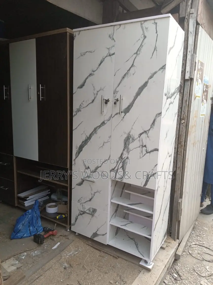 32 Inches By 6ft Wardrobe