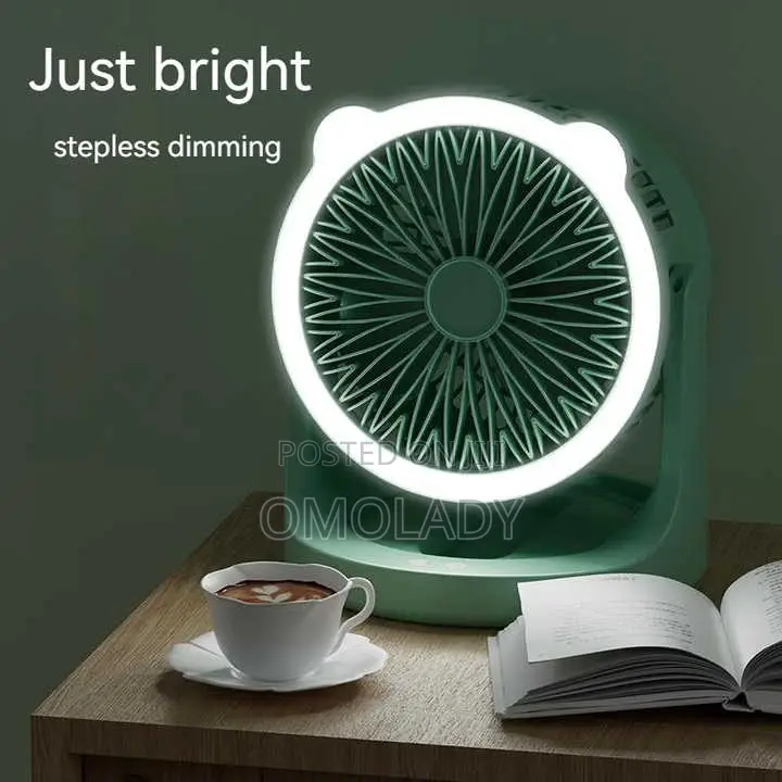 Desktop Lamb Circulating Fan With Light
