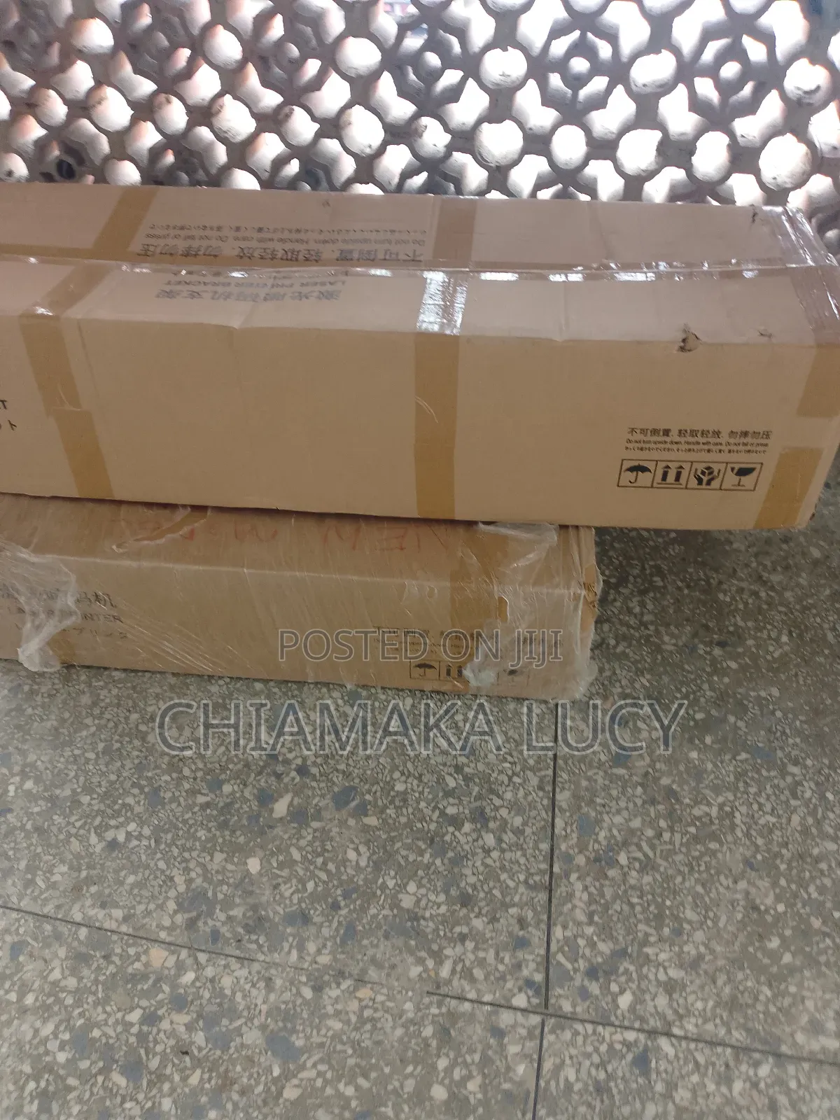 Automatic Laser Date Coding Machine