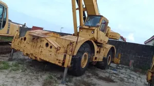 Photo - Grove Crane 4x4. 35 Ton