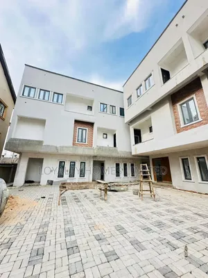 4bdrm Duplex in Gbagada for sale