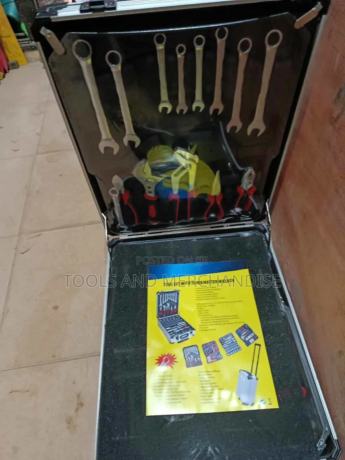 187pcs Combination Tools Box Mechanical and Electrical Tools