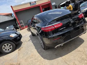 Mercedes-Benz GLC-Class 2017 Black
