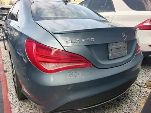 Mercedes-Benz CLA-Class CLA 250 Sedan 2014 Blue