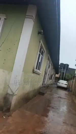 Photo - 6bdrm Block of Flats in Benin City for sale