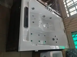 Hot Tub Therapeutic Hydrotherapy Jacuzzi With Television