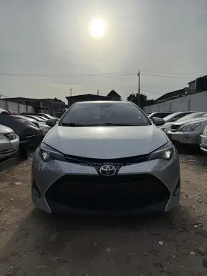 Toyota Corolla LE Eco (1.8L 4cyl 2A) 2019 Silver