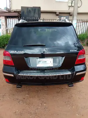 Mercedes-Benz GLK-Class 2010 Black