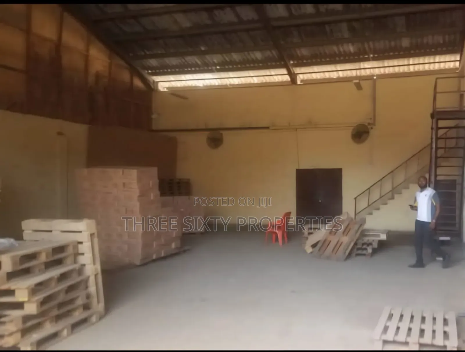 450sqm Warehouse With Office