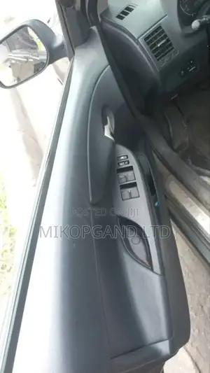 Toyota Corolla S 4dr Sedan (1.8L 4cyl 4A) 2010 Gray