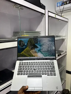 Laptop Dell Latitude 5411 16GB Intel Core I7 SSD 256GB