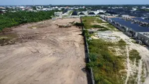 Dry Buy And Build Land At Wonder Court Land