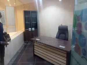 1.4 Meter Office Table With Mobile Drawers