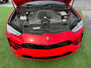 Lamborghini Urus Base 4dr AWD 2020 Red