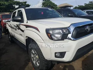 Toyota Tacoma PreRunner 4dr Double Cab 5.0 ft. SB (2.7L 4cyl 4A) 2015 White