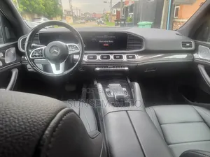 Mercedes-Benz GLE-Class 2020 Silver