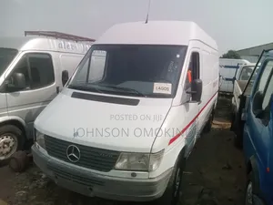 Mercedes-Benz Sprinter 2003 White