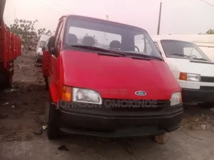 Ford Transit 1999 Red
