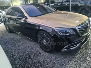 Photo - Mercedes-Benz S-Class S 550 2014 Gold