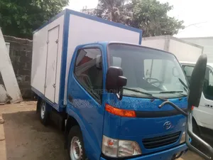 Toyoy Dyna Container Body