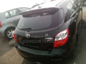 Toyota Matrix S Hatchback AWD (2.4L 4cyl 4A) 2011 Black
