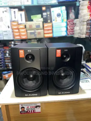 Photo - M Audio Bx8d2