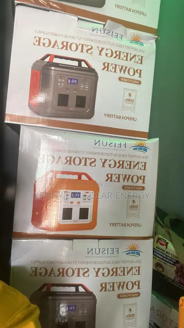 500w 35amps Bathery Capacity With 100w Panel and 4 Bulbs