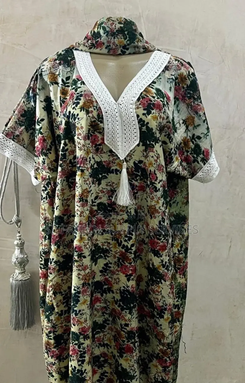 Classic Lady’S Abaya
