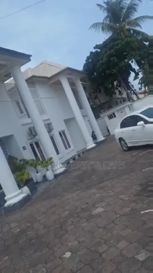 Furnished 10bdrm Duplex in Lekki Phase 1 for sale