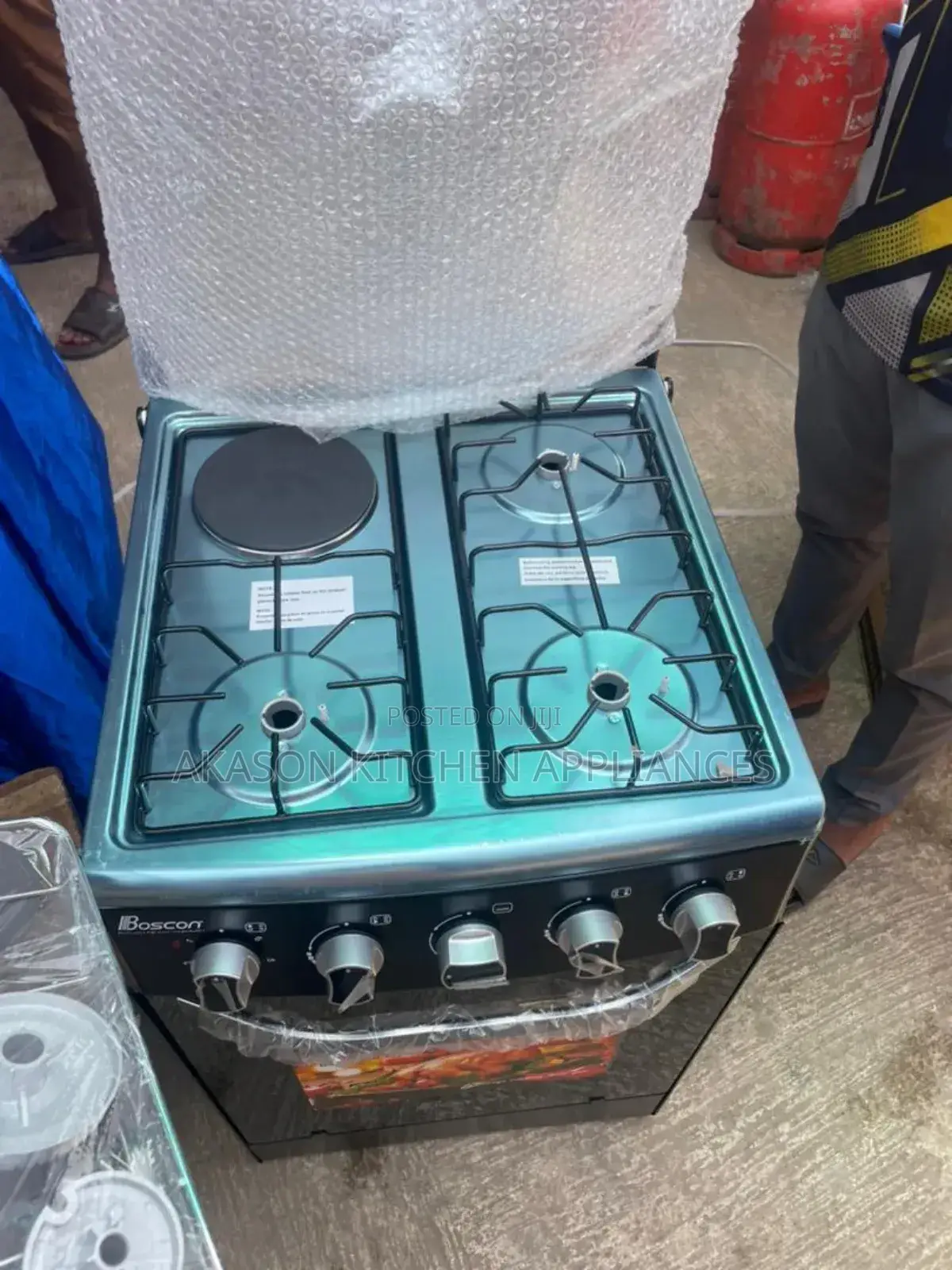 3 Burner Standing Gas With Hotplate