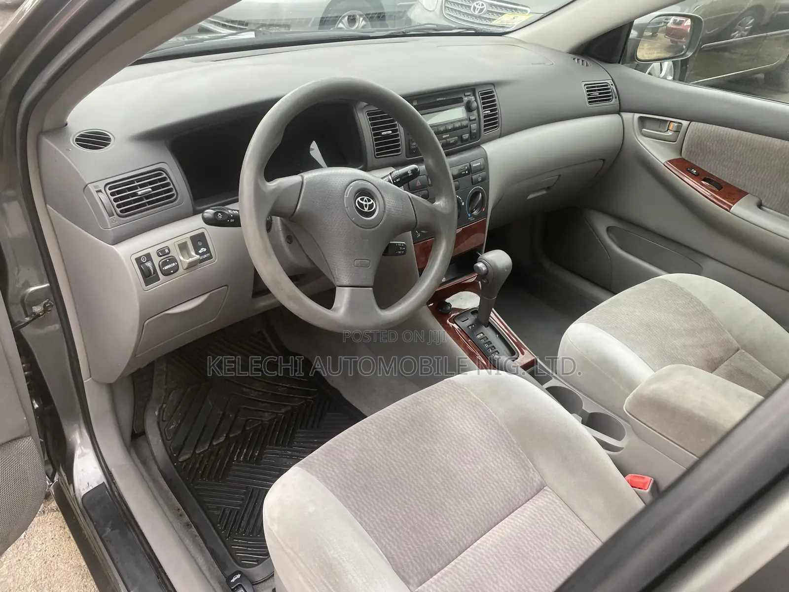 Toyota Corolla LE 2007 Gray