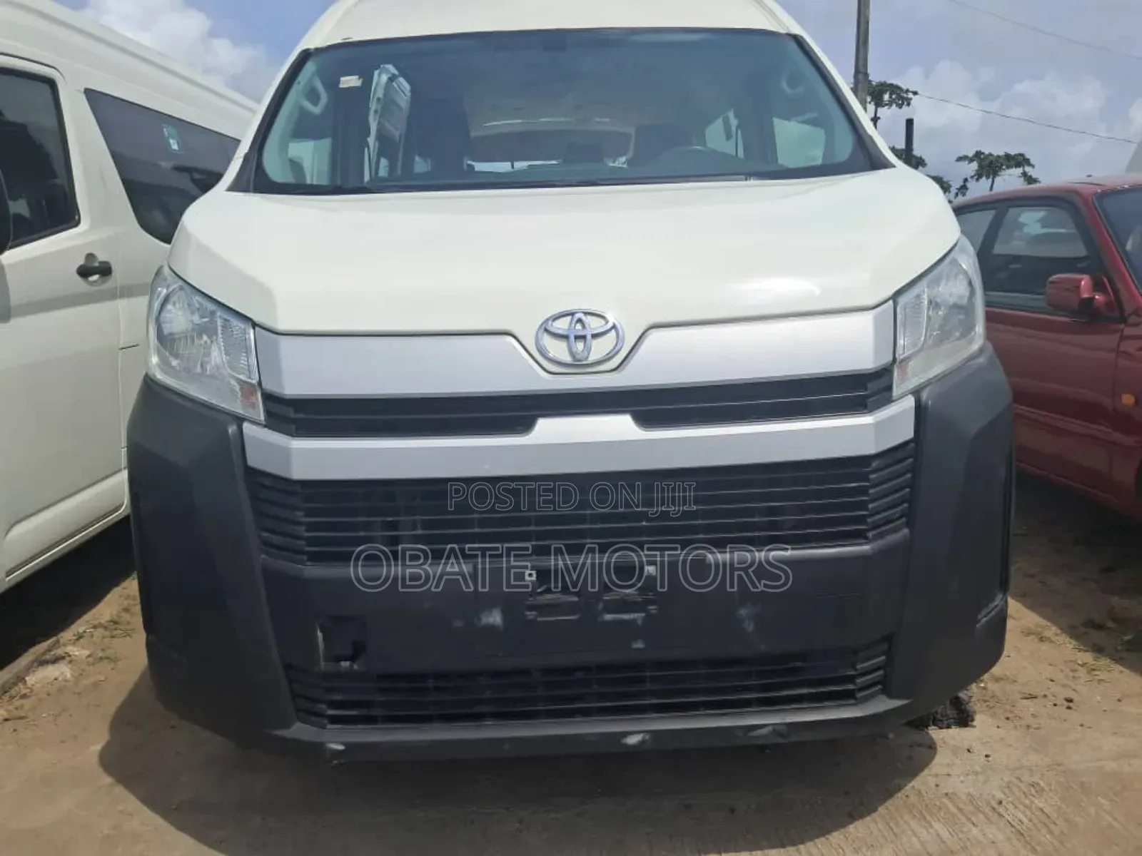 Toyota HiAce 2021 White