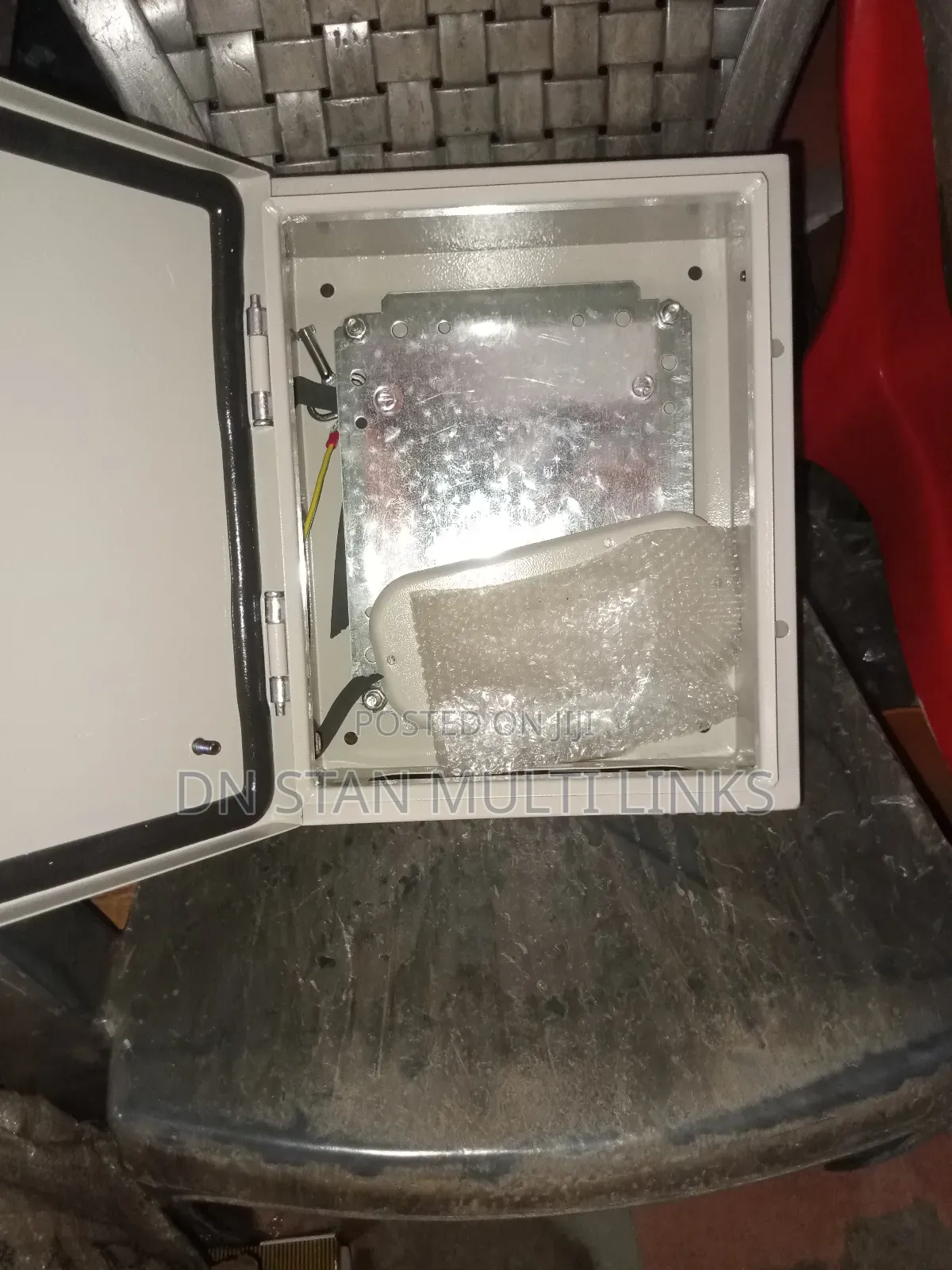 300x250 Empty Panel Box