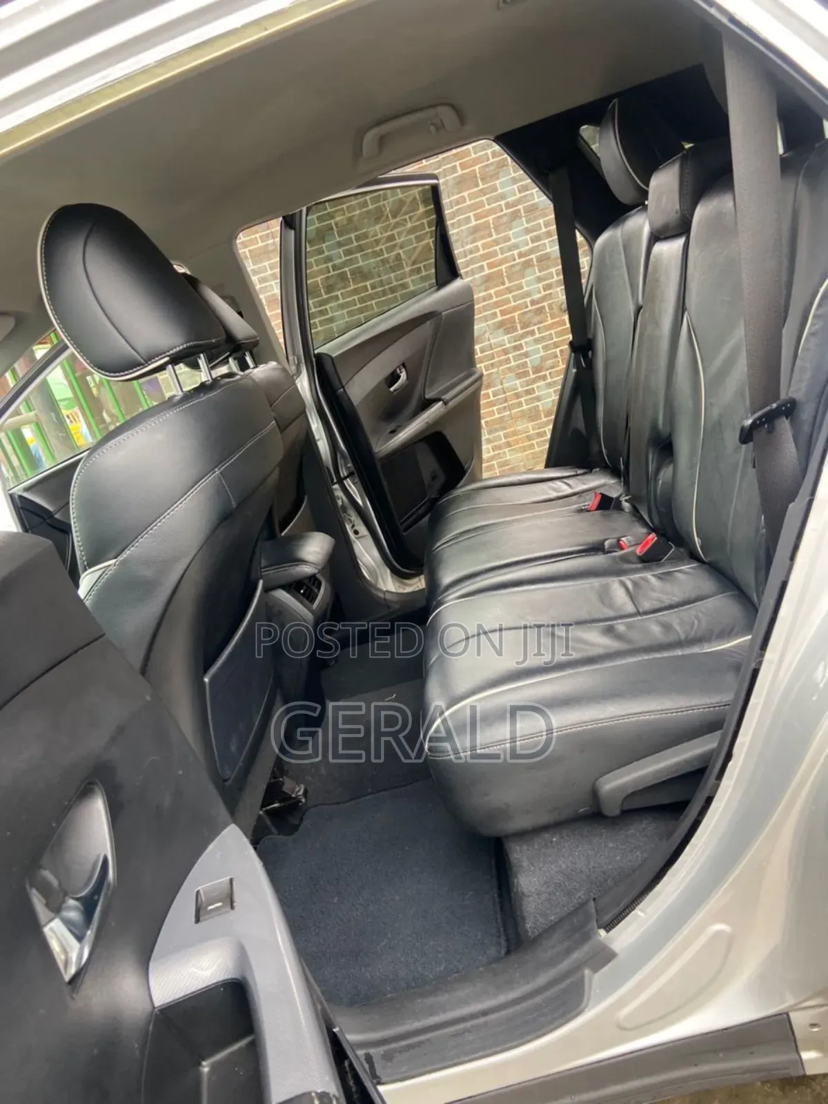 Toyota Venza XLE 4dr Wagon AWD (3.5L 6cyl 6A) 2014 Silver