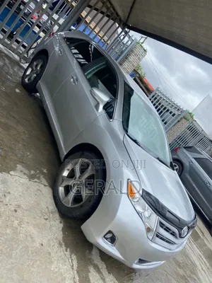 Toyota Venza XLE 4dr Wagon AWD (3.5L 6cyl 6A) 2014 Silver