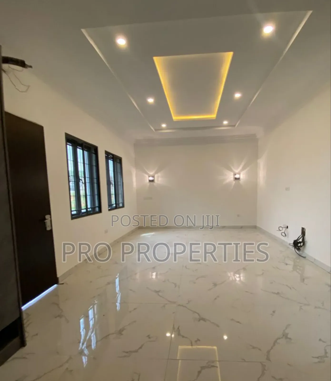 5bdrm Duplex in Apo By Ceder Crest for rent