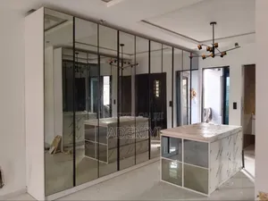 Walk in Closet