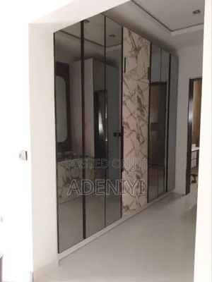 Walk in Closet