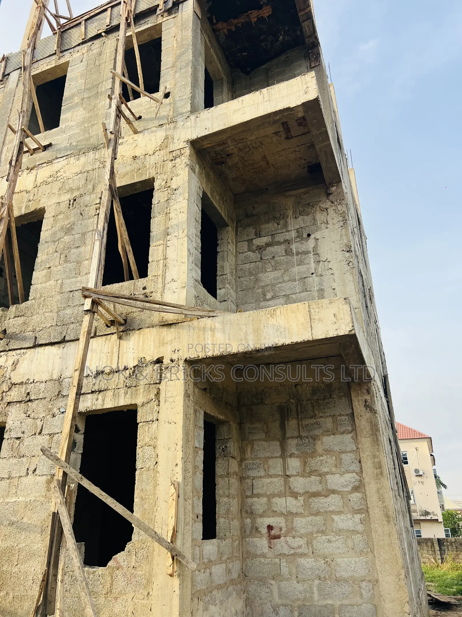 3bdrm Block of Flats in Nivada, Life Camp for sale