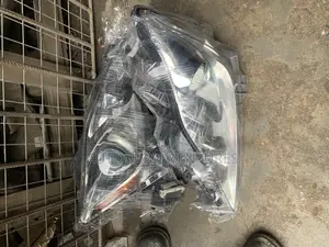 Headlamp Is250 2010