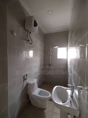 3bdrm Block of Flats in Jahi Gilmore for rent