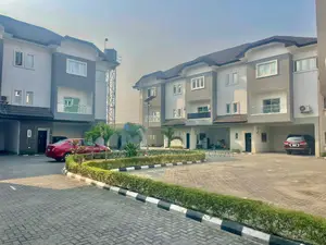3bdrm Duplex in Lekki Phase 1 for sale