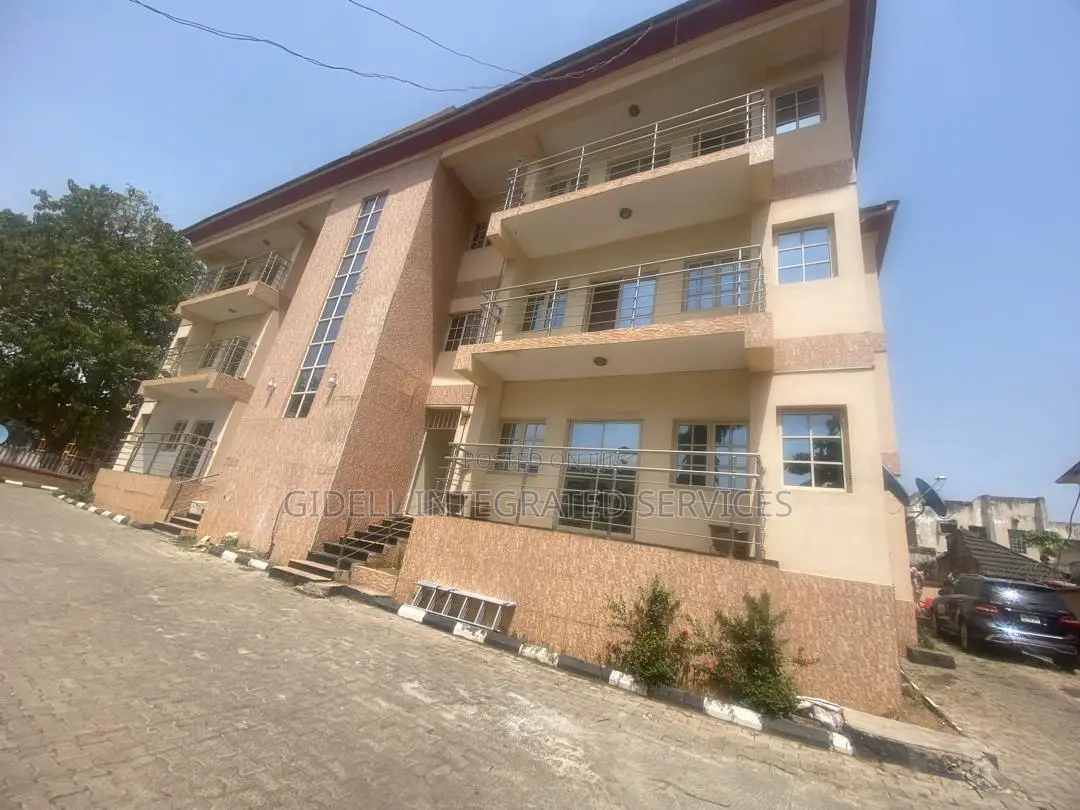 3bdrm Apartment in Area 8 for rent
