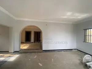 3bdrm Apartment in Area 8 for rent