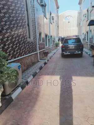 Executive 52rooms Hotel Working for Sale