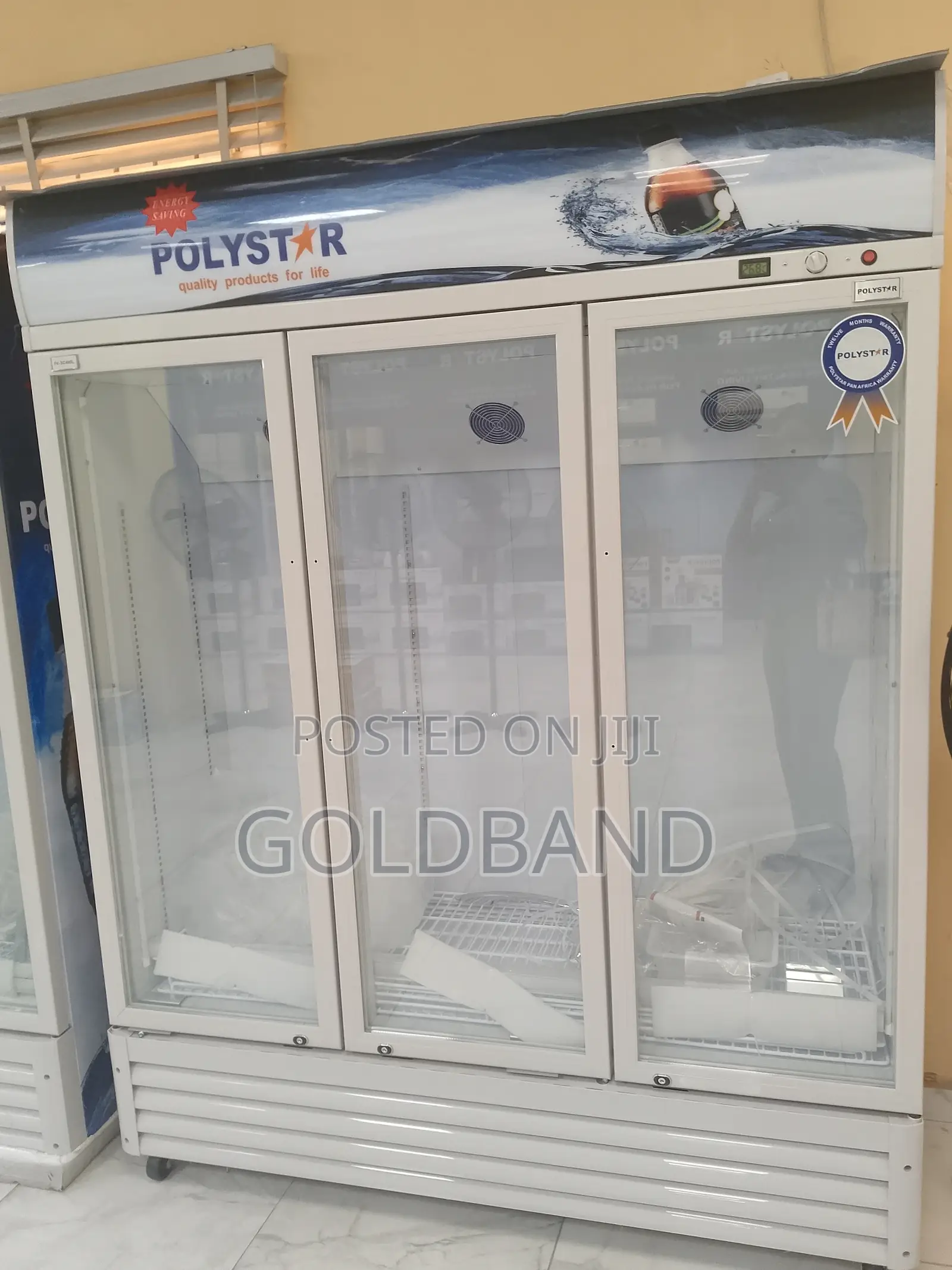 Polystar 1053l Showcase Chiller Designed for Maximum Cooling