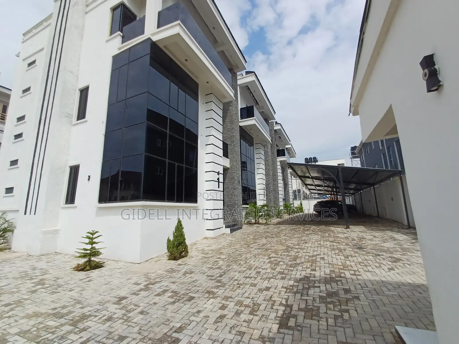 4bdrm Townhouse / Terrace in Jahi for rent