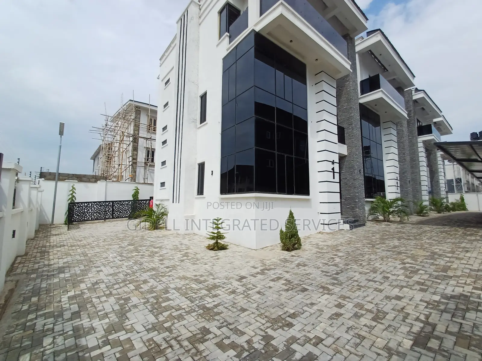 4bdrm Townhouse / Terrace in Jahi for rent